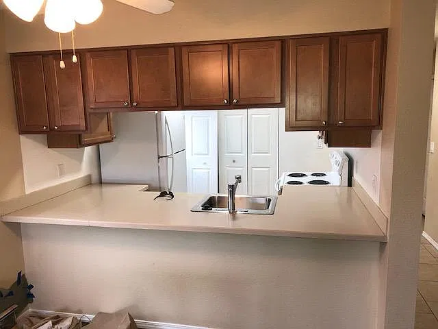 6708 Dublin Loop W — Photo 3
