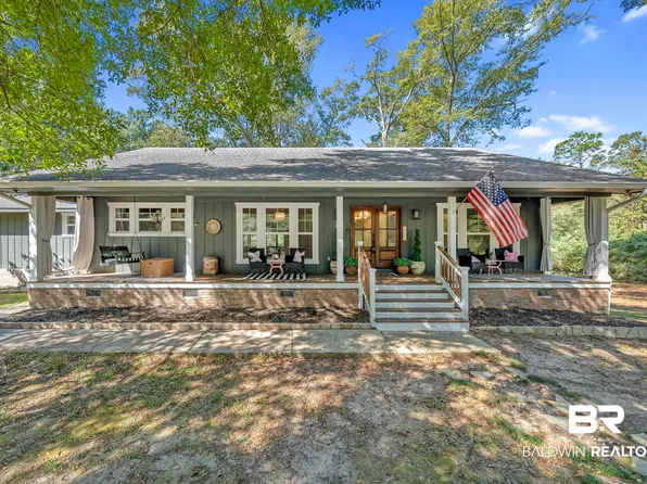 45499 Chalet Dr, Bay Minette, AL 36507