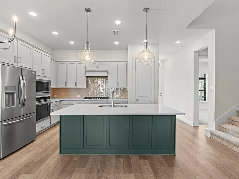 2718 Cottage Pl — Photo 3