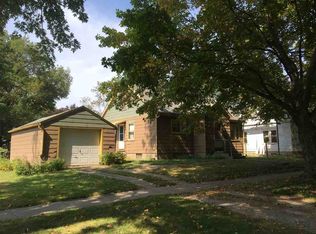 613 2nd Ave, Iowa City, IA 52245