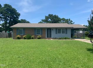 5574 Heather St, Hope Mills, NC 28348