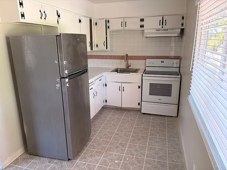 5635 Hoffman Ct — Photo 5