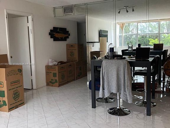 4th image of 1300 NE Miami Gardens Dr APT 405E