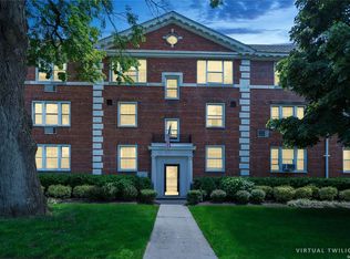 34 Hamilton Pl #4-D, Garden City, NY 11530