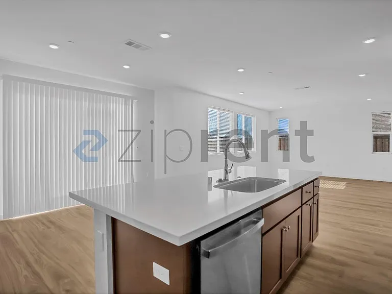 121 Dogwood Ct — Photo 19