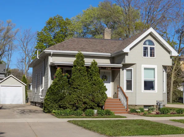 710 1st Ave NW, Faribault, MN 55021