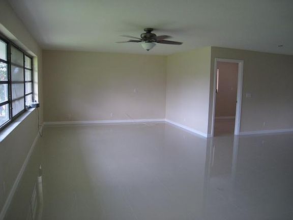 3rd image of 6291 SW 188th Ave