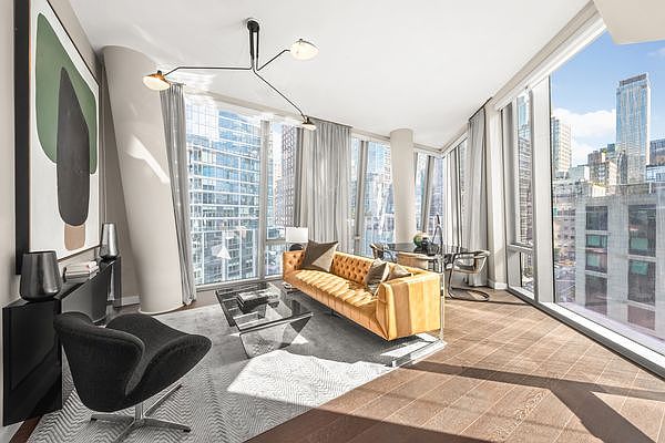 1st image of 645 W 59th St APT 809