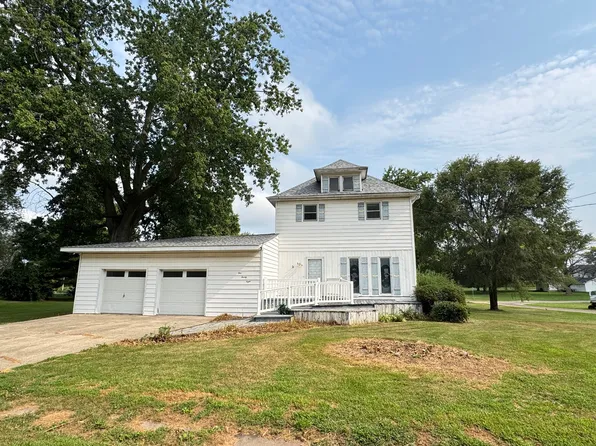 128 E North Railroad St, Sheffield, IL 61361