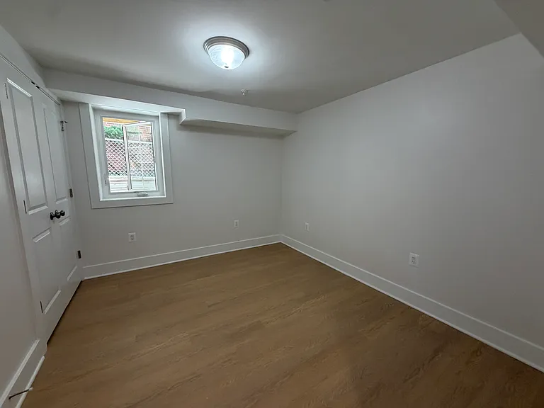 1001 Douglas St NE #B — Photo 10