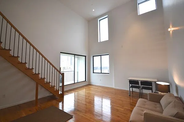 Rented by Bold New York | media 2