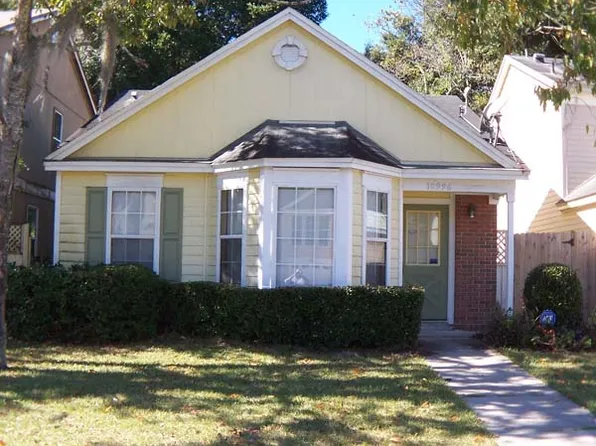 10996 Traci Lynn Dr, Jacksonville, FL 32218