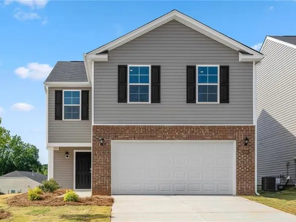 617 Beechwood Cir, Thomasville, NC 27360