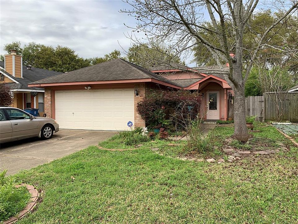 1st image of 16106 Barbarossa Dr