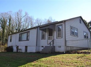 101 Harris Dr #8 & 9, Morganton, NC 28655