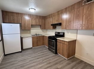 865 Mitchell Ave #B, Turlock, CA