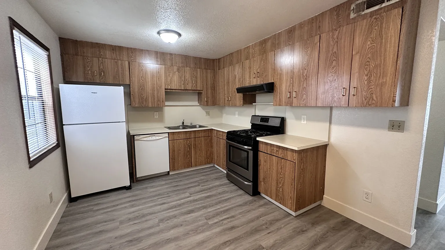 865 Mitchell Ave #B photo 1