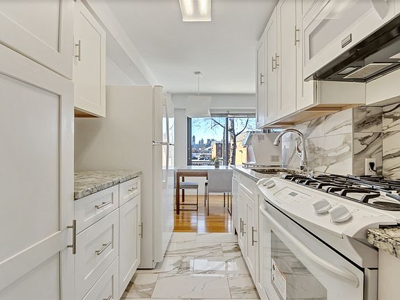 2nd image of 3343 14th St APT 2B
