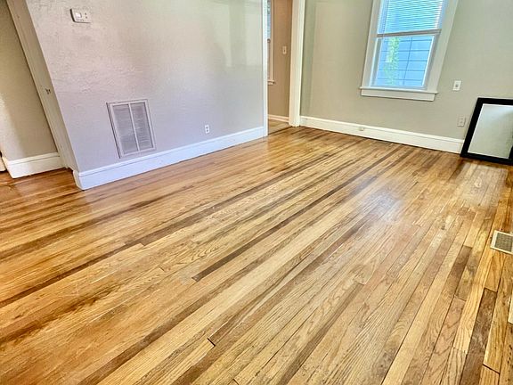 5th image of 333 E Randall Ave