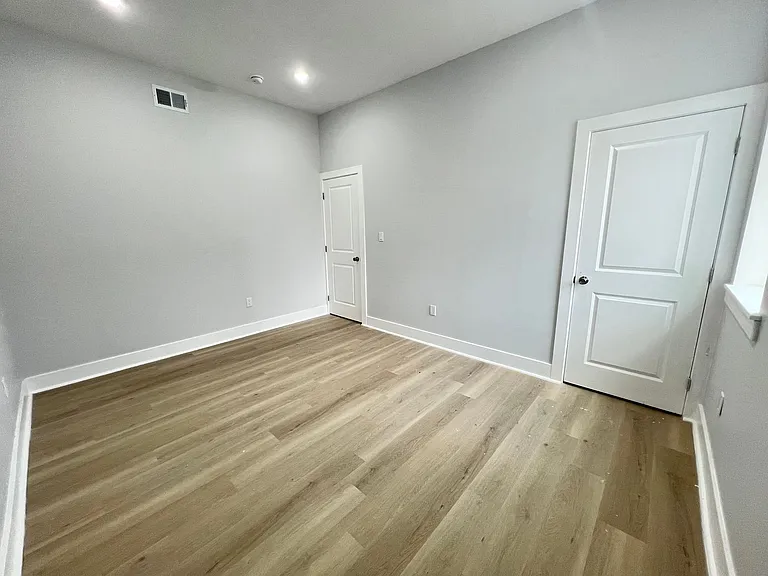 2945 Wharton St — Photo 25