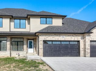 703 Elliot Point Rd, Amherstburg, ON N9V 0H1