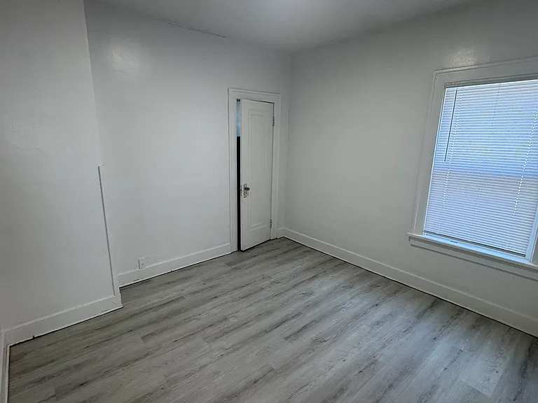 3542-3544 Homewood Ave #1 — Photo 5
