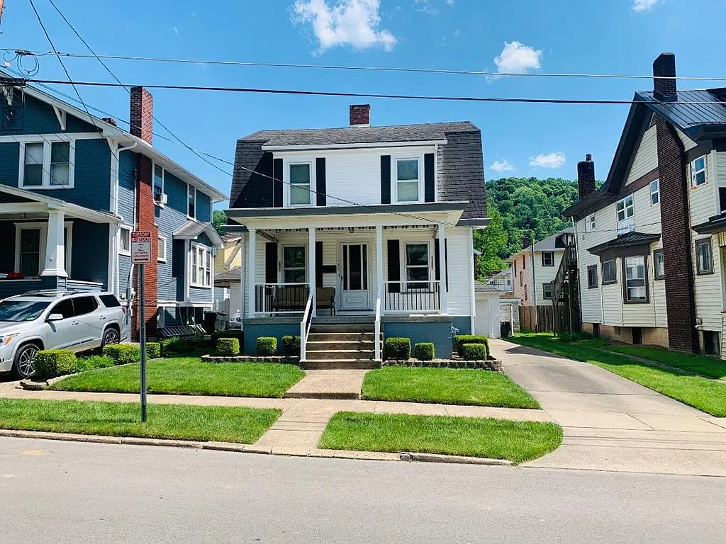 161 Elm Street photo 1