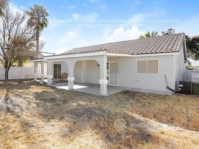 5332 Acacia Grove St — Photo 14