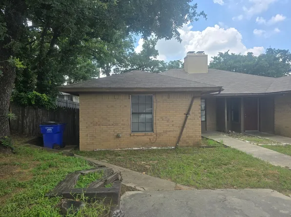 716 Woodland Ct, Kennedale, TX 76060
