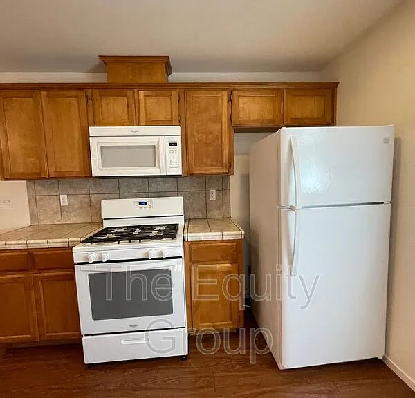 2218 W Lark Ave — Photo 23