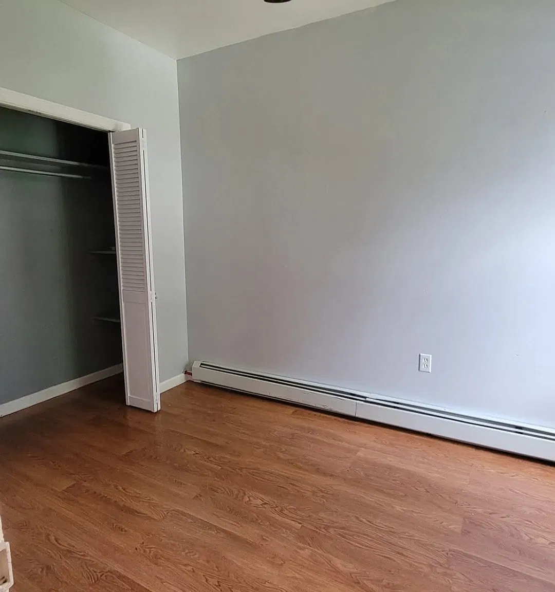 526 River St — Photo 3