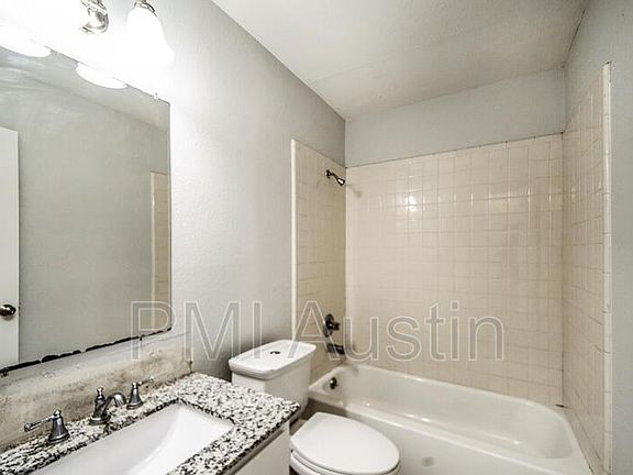 3rd image of 7310 Shadywood Dr
