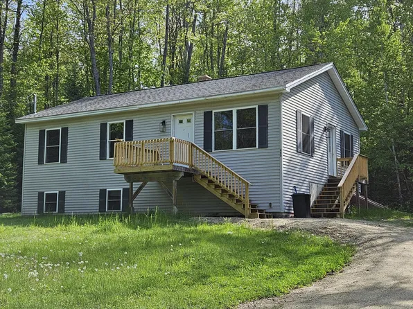260 Gammon Road, Peru, ME 04290