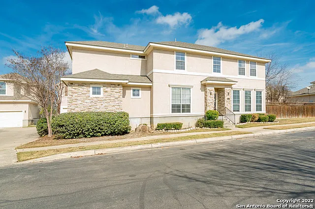 4 bed, 2095 sqft, $2,100 — Photo 3