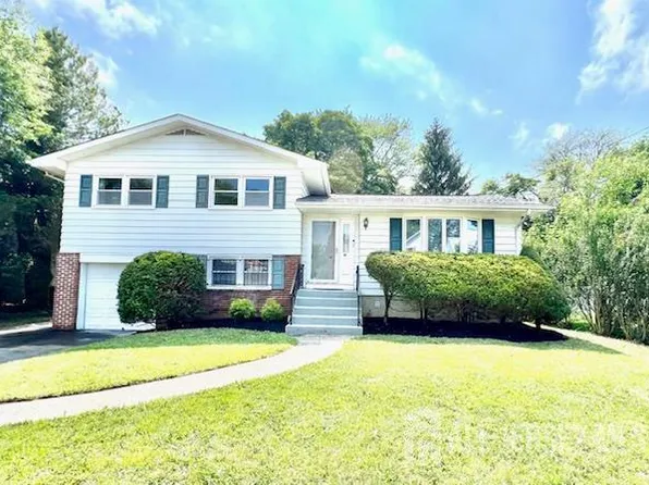 45 Browning Ave, Ewing, NJ 08638