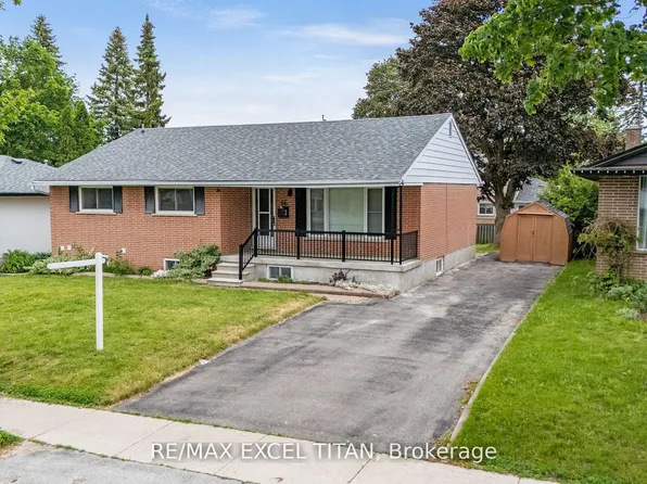 66 Marion Cres, Barrie, ON L4M 2L3