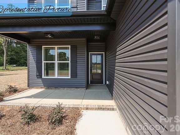 4th image of 1004 Speight Rd