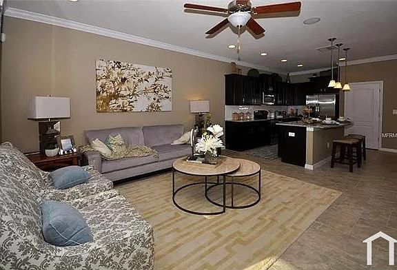 3rd image of 10424 Red Carpet Ct
