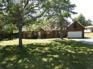 92 Brompton Rd, Buffalo, NY 14221