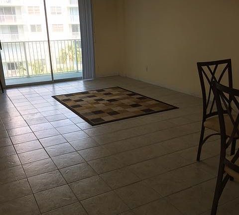 4th image of 2727 N Atlantic Ave #4070