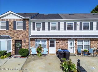 127 Blythe Pl, Staten Island, NY 10306