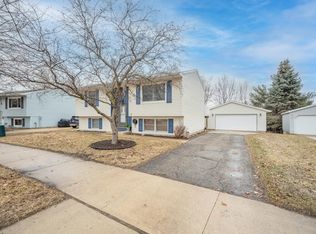 1407 48th St NW, Rochester, MN 55901