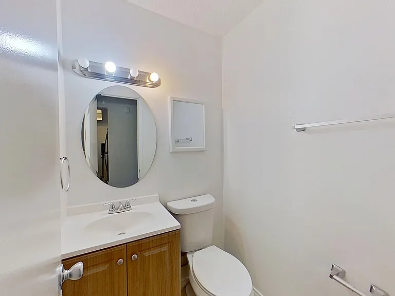 57 W Townhouse Ln — Photo 12