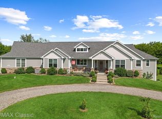 5314 Walnut Creek Ln, Ann Arbor, MI 48105