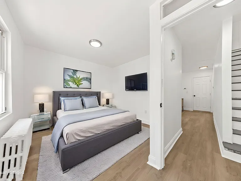 130 Park Ave #2L — Photo 6