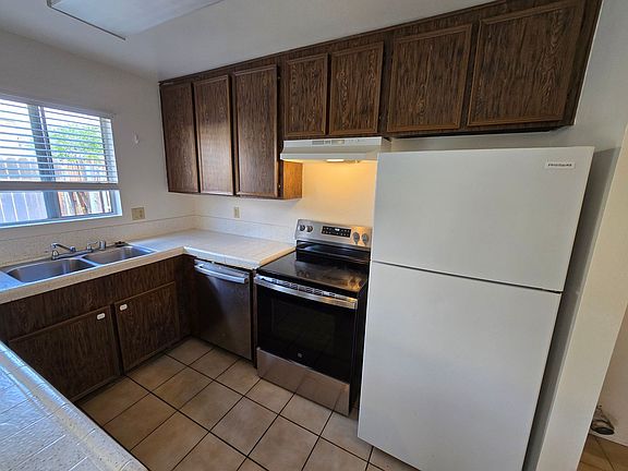 5th image of 7484-86 Armstrong Pl #7486
