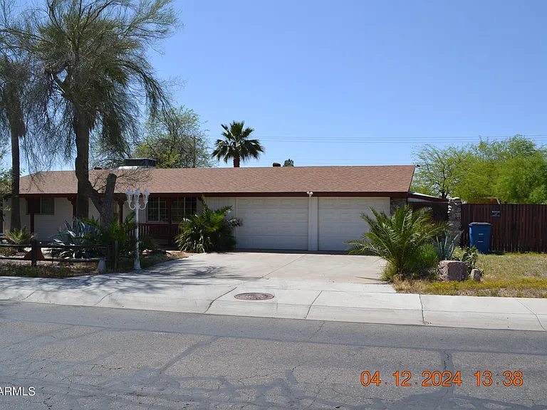658 S Palo Verde Dr — Photo 3