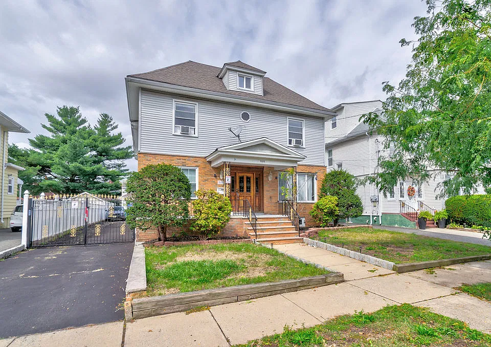 505 Linden Ave #2