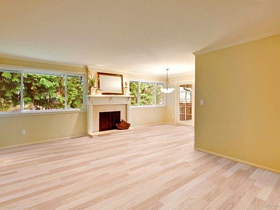 2nd image of 10034 NE 33rd St