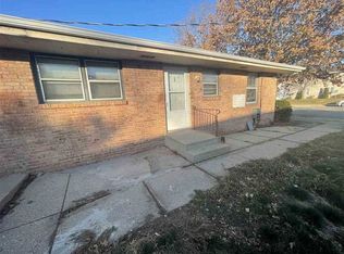 2916 Halsted Rd APT 3, Rockford, IL 61101